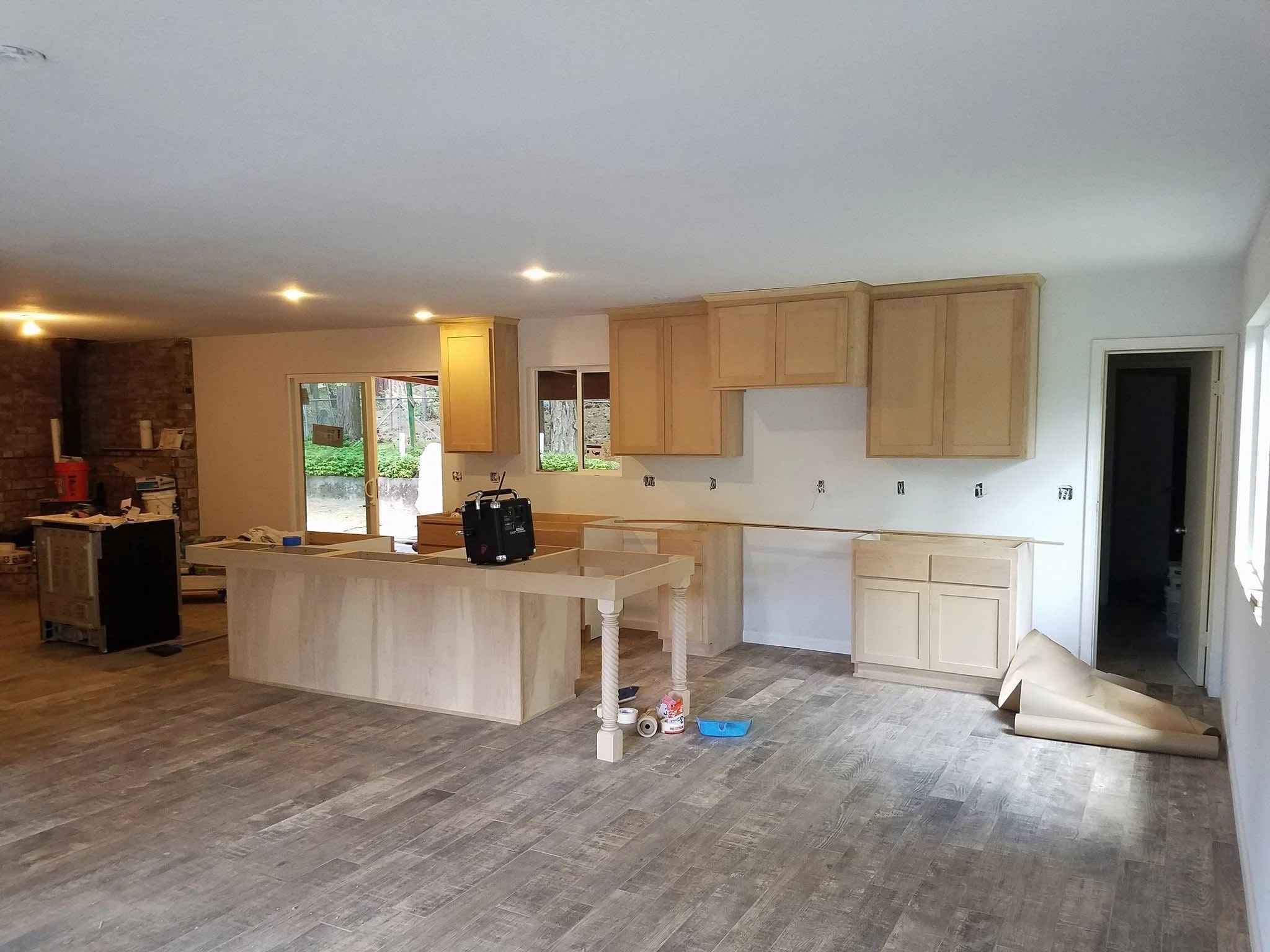 Kitchen cabinets before being refinished